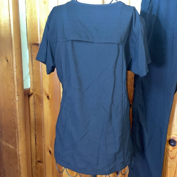 Carhartt Women's Modern Fit Tuck-In Top/Slim Leg Pant size SM/MD black scrubs - Picture 8 of 17
